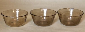 Vintage PYREX 463 Custard Cups Amber Lot Of 3 Small Bowls Scalloped Edges 175ml - Picture 1 of 9