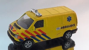 VW Van Ambulance Dutch - Hongwell - Yellow - Picture 1 of 6
