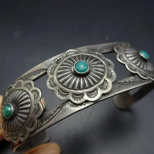 Antigua PULSERA CONCHO Brazalete HARVEY ERA Estampada a Mano Plata de Ley con TURQUESA - Imagen 1 de 16