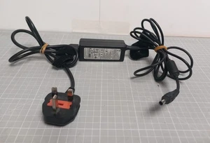 Original Samsung N150+ Plus Laptop Netzteil Adapter Ladegerät PSU 19V, 2,1A - Bild 1 von 5