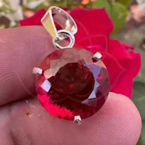 Colgante de piedras preciosas sueltas de rubí rojo natural certificado de 25 quilates en plata maciza 925 - Imagen 1 de 5