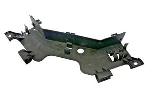 02-11 BMW OEM E60 E63 E64 CABLE GUIDE COVERING HOLDER MIDDLE CENTER UNDER HOOD - Picture 1 of 3