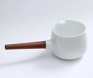 Bing & Grondahl Henning Koppel White Gravy Sauce Boat 442 Wood Handle Excellent - Picture 1 of 7