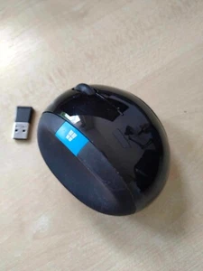 Microsoft Sculpt Ergonomic Mouse, used, left key doesn't work - Picture 1 of 5