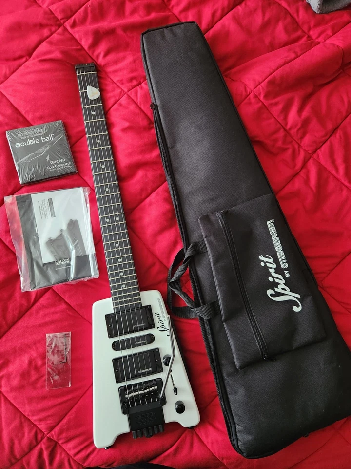 Steinberger Spirit GT-PRO Deluxe WH white Headless Guitar Electric Guitar - Image 1 of 4