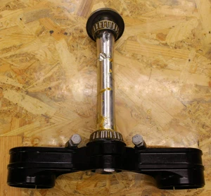 KTM 690 SMC R 2019 2020 2021 2022 2023 2024 lower triple tree yoke fork - Picture 1 of 6