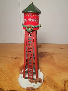 2015 LEMAX HAPPY HOLIDAYS "WASSERTURM" TISCHAKZENT #53211 - Bild 1 von 8