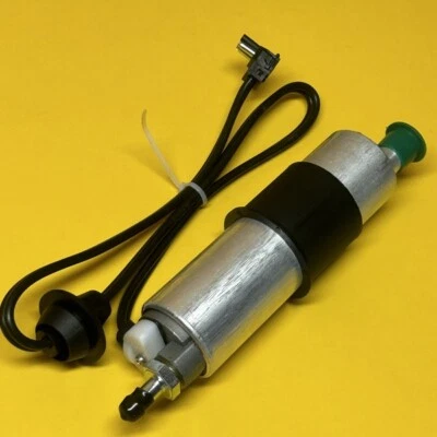 Bomba de combustible externa Mercedes Benz W202 C180 1.8L 94-00 M111.920  Foto 1 de 4