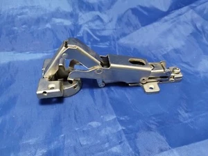 GRASS Cabinet Hinge Spring Loaded / Self Closing - Picture 1 of 6