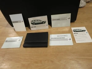 Volvo XC70 2008 juego de libros manual del propietario + estuche todos los modelos todos los adornos XX - Imagen 1 de 1