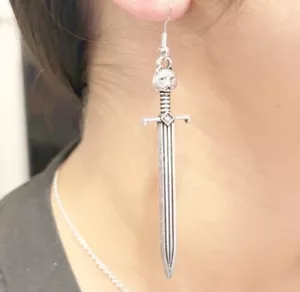 UNISEX Mittelalter Ohrringe, Wikinger Krieger Ohrringe, extra große Schwert Ohrringe, - Bild 1 von 7