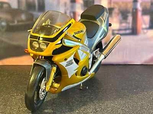 Suzuki GSX-R 1:10 Hochwertiges Modell von Guiloy - Bild 1 von 15
