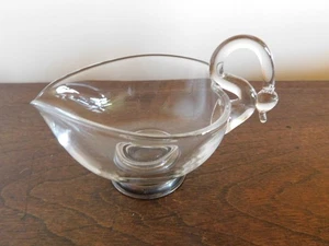 Crema de vidrio/barco de salsa con mango aplicado en forma de cisne - base de plata de ley - Imagen 1 de 10