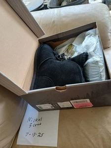 BEARPAW Women's Christie  Short, Black, Size 12| Classic Suede Slip On Boots - Picture 1 of 7