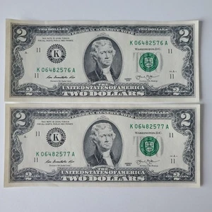 (2) Consecutive Serial $2 Bills - 2013 - Picture 1 of 2
