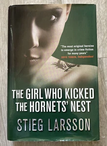 The Girl Who Kicked the Hornets' Nest by Stieg Larsson - Picture 1 of 9