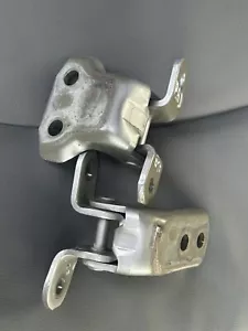 Hinges - Picture 1 of 5