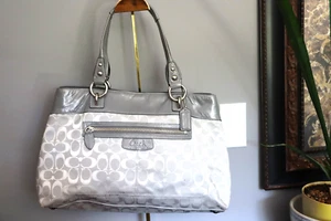 Vintage COACH Grey/Grey Penelope Signature Large Tote - Picture 1 of 9