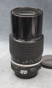 NIKON NIKKOR Ai-s MF 200MM F4 TELEPHOTO LENS WITH CAPS - MADE IN JAPAN - Picture 1 of 1