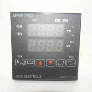 Dwyer Instruments 26033 Temperature Process Control - Picture 1 of 4