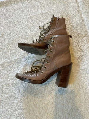 Sandalias con cordones ANN DEMEULEMEESTER 39 cuero camel tostado 9 $1650 Foto 1 de 4