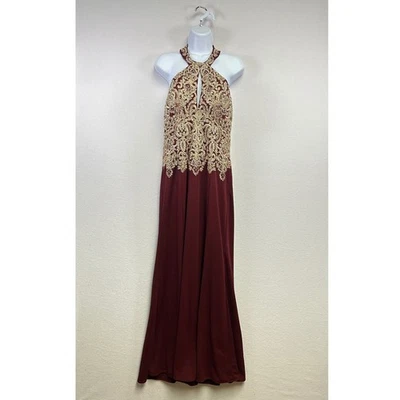 Maxi Vestido Formal Dave & Johnny Borgoña Dorado Encaje Halter Cerradura Talla 7/8 Foto 1 de 4