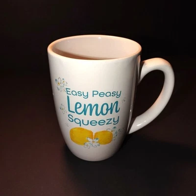 Taza de cerámica Royal Norfolk fácil diseño peasy limón exprimido blanco y amarillo 12 OZ Foto 1 de 4