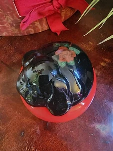 Vintage 3 inch Red and Black Small Trinket Case - Dog with Rose on Lid -Red Base - Picture 1 of 5