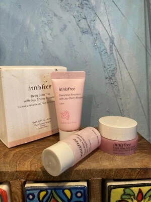 Innisfree Hydra Radience juju cherry Blossom - Image 1 of 4