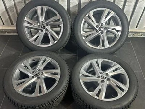 VW Taigo 2G 2G7601025E Winterkompletträder 205/55 R17 DOT1424 NEU - Bild 1 von 11