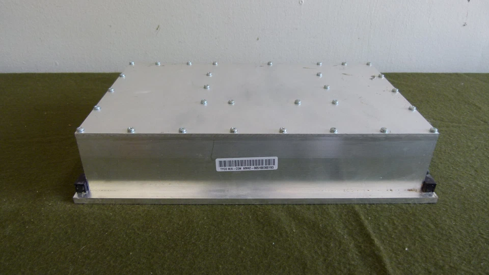 Tyco Electronics M/A-Com HPA AM42-0051-000193 RF Modulator - Изображение 1 из 4