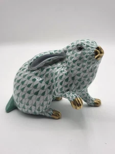 Vintage Herend Green Fishnet Bunny Paw Up Gold Accents Porcelain - Picture 1 of 9