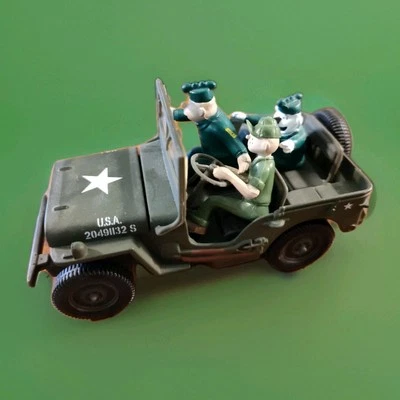 Gate Willy’s Jeep Beetle Bailey Sarge & Otto Figures WWII Military 1:32 Diecast - Image 1 of 4