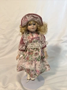 Porzellanpuppe Sammlerstück - Bild 1 von 3