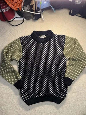 Devold Nordsjo Sweater Herren Medium 3-farbig 100% Wolle Rundhals Norwegen Pullover Neu - Bild 1 von 4