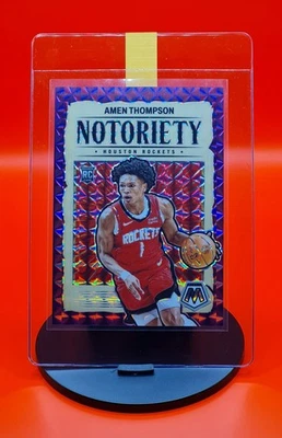 2023-24 Mosaic Amen Thompson RC Notoriety Purple Prizm /99 Mint - Bild 1 von 4