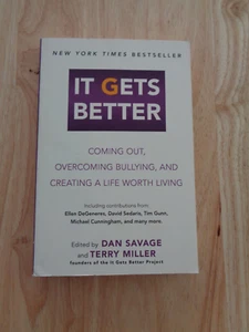 It Gets Better by Dan Savage & Terry Miller SC 2011 - Picture 1 of 1