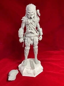 The Predator - "Elder" - Fan Art - Resin Model Kit - 1/6 - 1/8 Scale - Picture 1 of 16