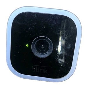 Blink Mini Telecamera di Sicurezza Intelligente Plug-in Compatta da Interno 1080 HD Rilevamento Movimento - Foto 1 di 3