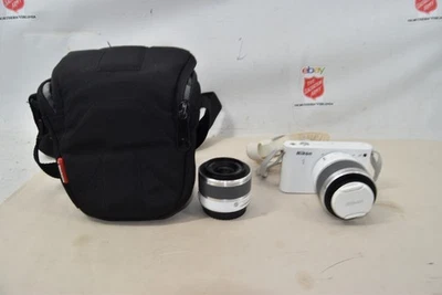 Cámara digital Nikon 1 J1 con lente adicional y estuche sin cargador sin probar (5682A) Foto 1 de 4