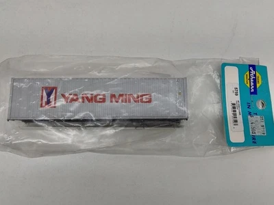 Athearn 40' Container Yang Ming HO Scale Model Train Freight Car New in Package - Image 1 of 3