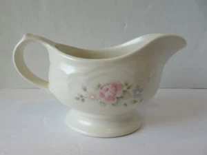 Pfaltzgraff Tea Rose gravy bowl boat - Picture 1 of 6