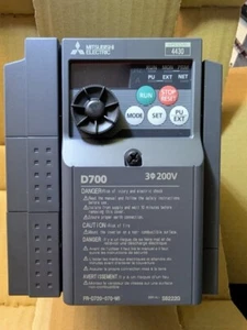 NEW  3HP D700 MITSUBISHI D720-070-W1 INVERTER AC MOTOR SPEED CONTROLLER 200-240V - Picture 1 of 5