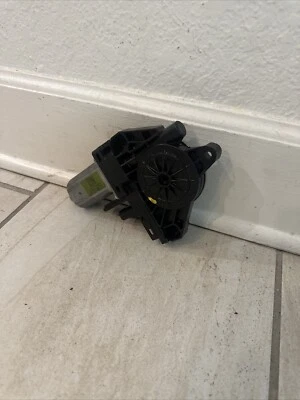 2011-2021 Jeep Grand Cherokee SRT Rear Right Window Regulator 931403-102🔥 - Image 1 of 3