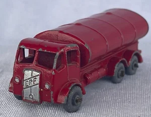 Matchbox 11b E.R.F Road Tanker Esso Plastic Wheels - Picture 1 of 7