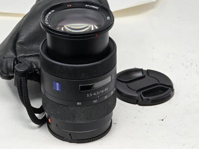 SONY standard zoom lens Vario-Sonnar T*DT 16-80 mm F-3.5-4.5 ZA APS-C EMS - Image 1 of 4