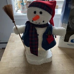 North Pole Snowman By “Santa’s Best” 1999 Arms / Head Move Tested & Working!!! - Picture 1 of 4