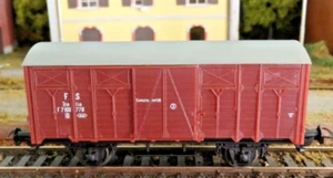 Piko 97045 Closed Car With 2 Axles Type F Brown Fs Ex Db, Curved Roof - Picture 1 of 3