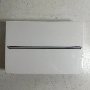 Apple iPad mini 4 A1538 Space Gray 7.9" Retina Display 8MP Camera 128GB Tablet - Picture 1 of 7