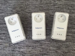 3 adaptateurs réseau Ethernet sur secteur type Devolo dLAN 200 (Label Belgacom) - Photo 1/7